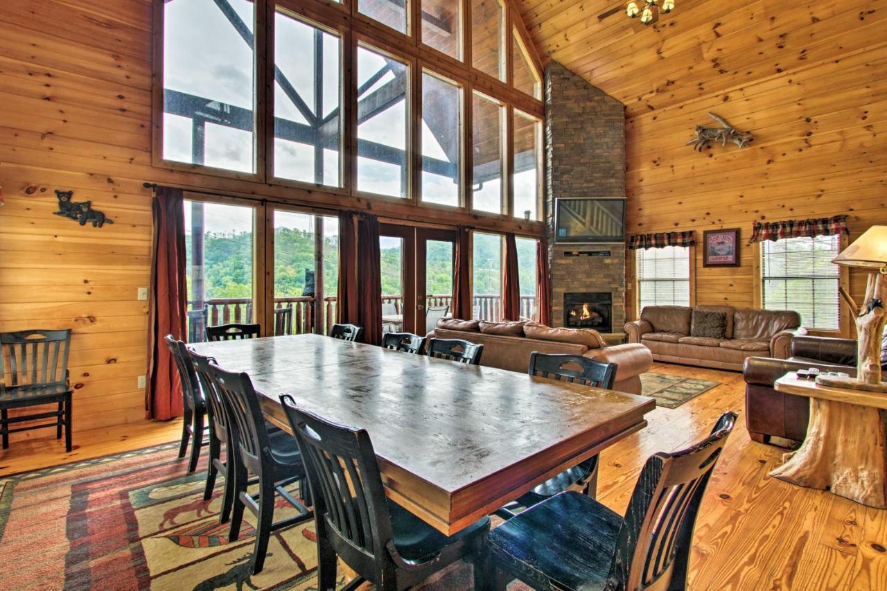 Expansive Gatlinburg Cabin Hot Tub, Deck And Grill! Luaran gambar