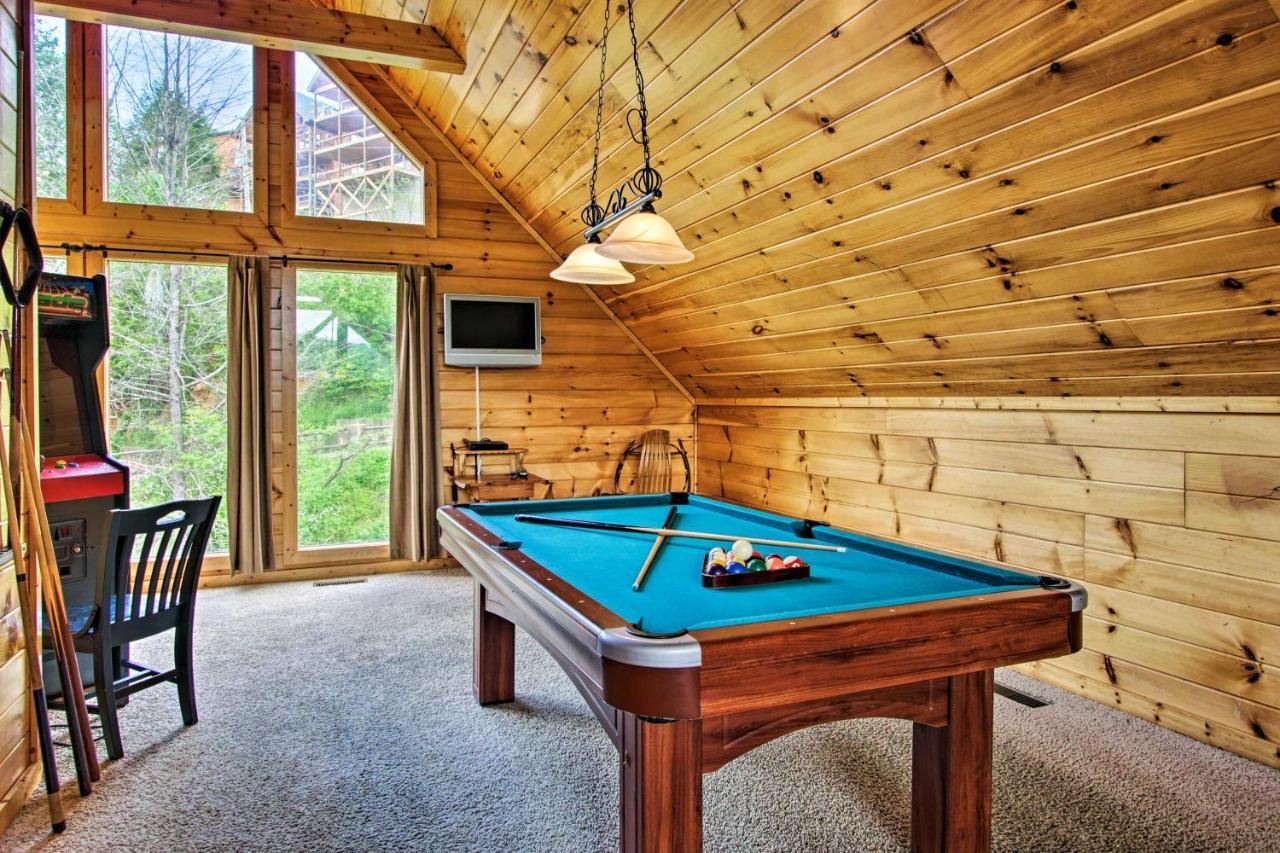 Expansive Gatlinburg Cabin Hot Tub, Deck And Grill! Luaran gambar