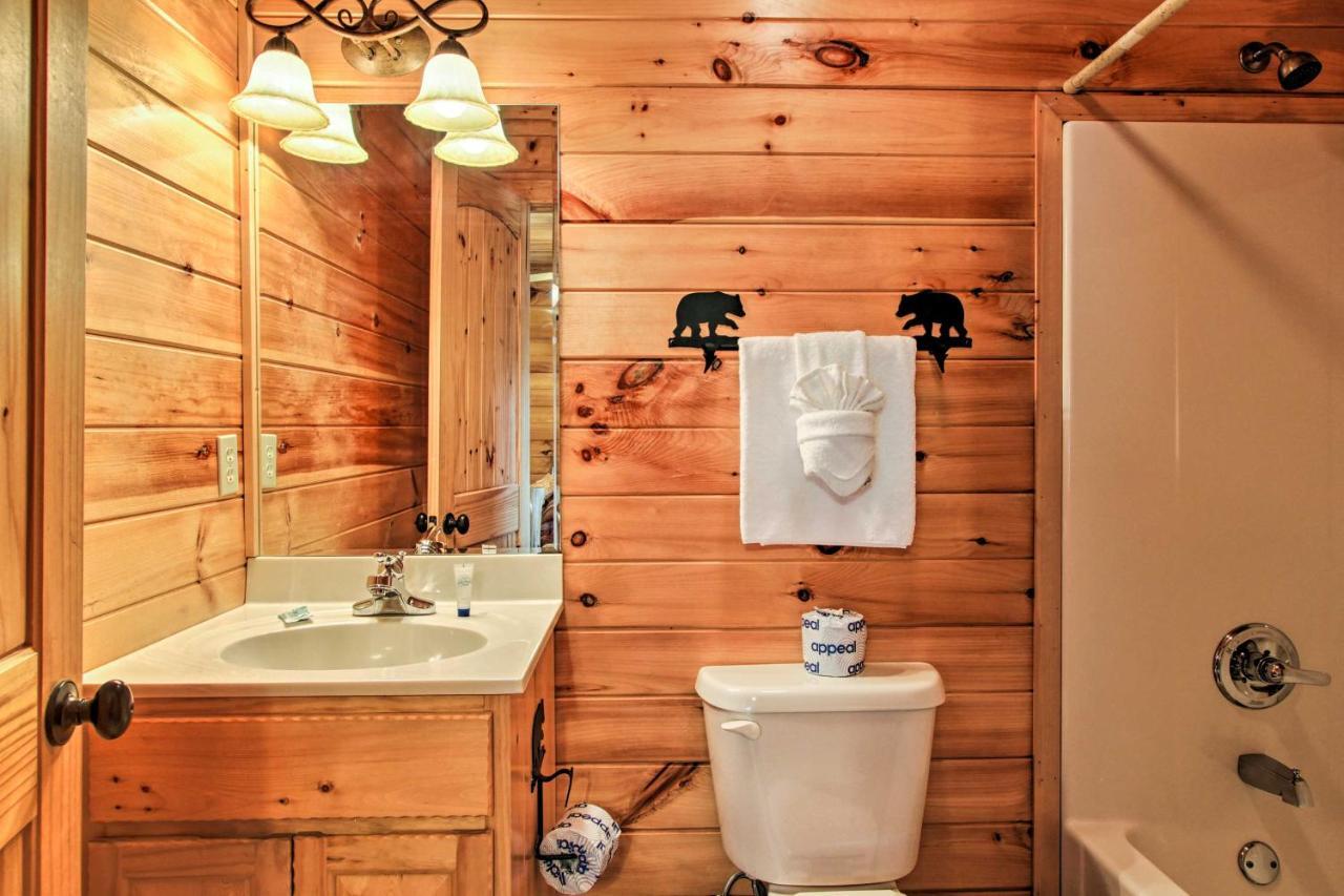 Expansive Gatlinburg Cabin Hot Tub, Deck And Grill! Luaran gambar