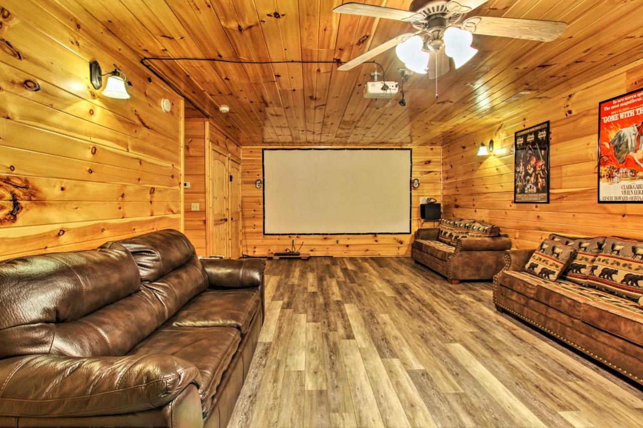 Expansive Gatlinburg Cabin Hot Tub, Deck And Grill! Luaran gambar